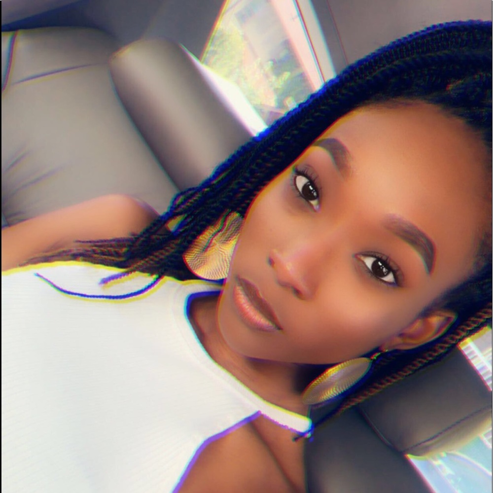 Meet your Posher, Tesha